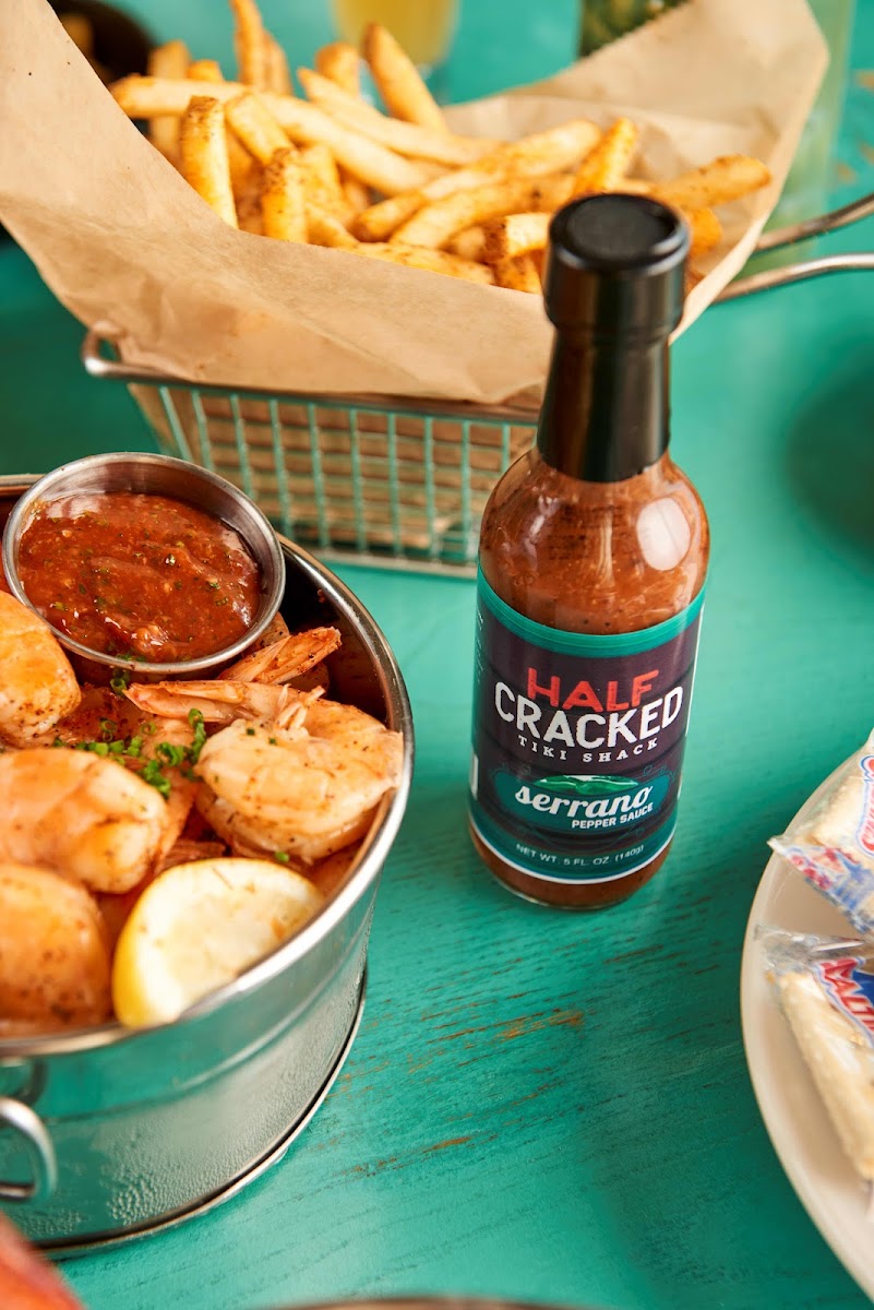 Banner Half Cracked Tiki Shack 03